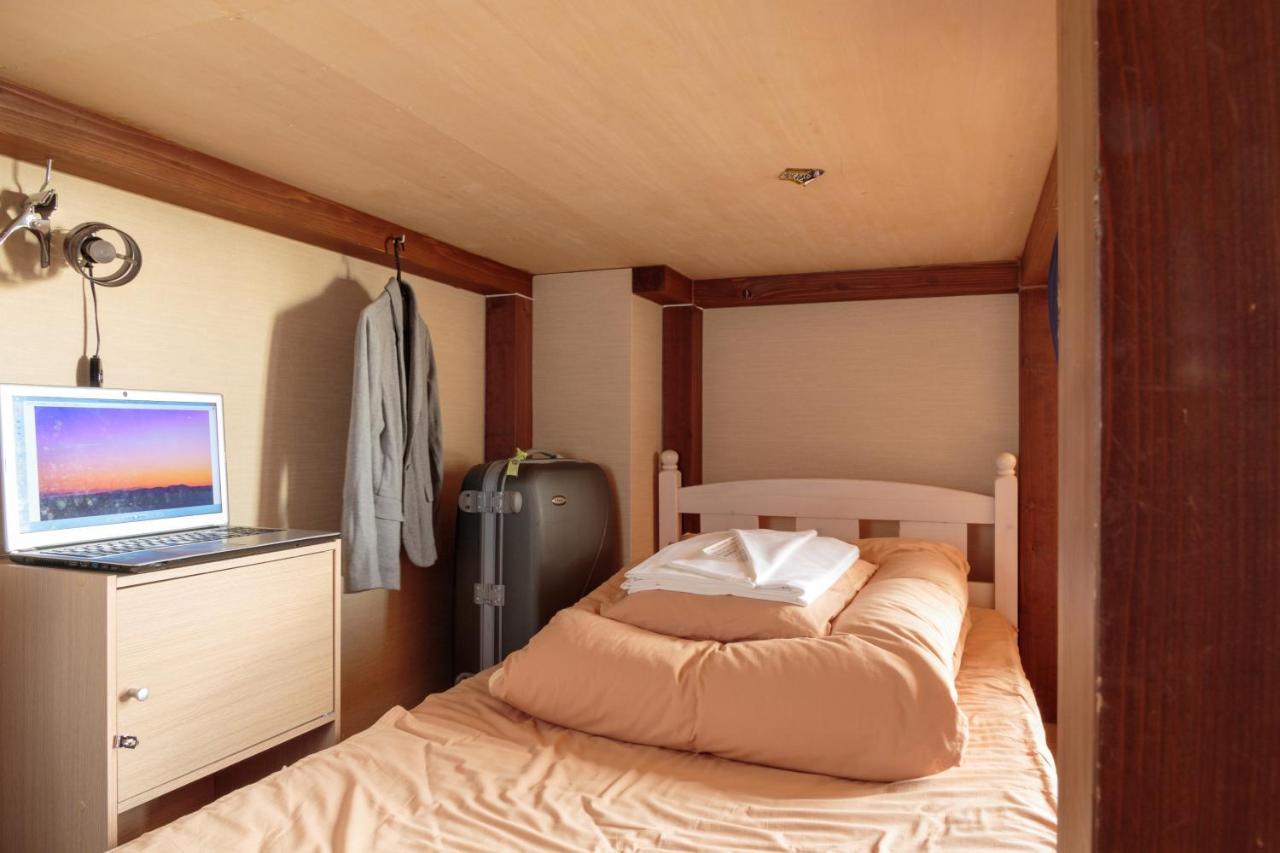 J-Hoppers Hida Takayama Guest House Екстер'єр фото