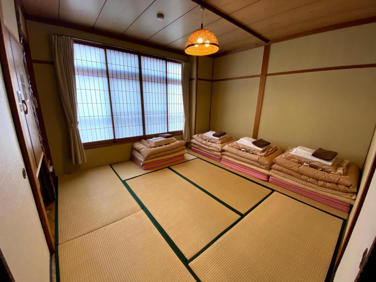 J-Hoppers Hida Takayama Guest House Екстер'єр фото