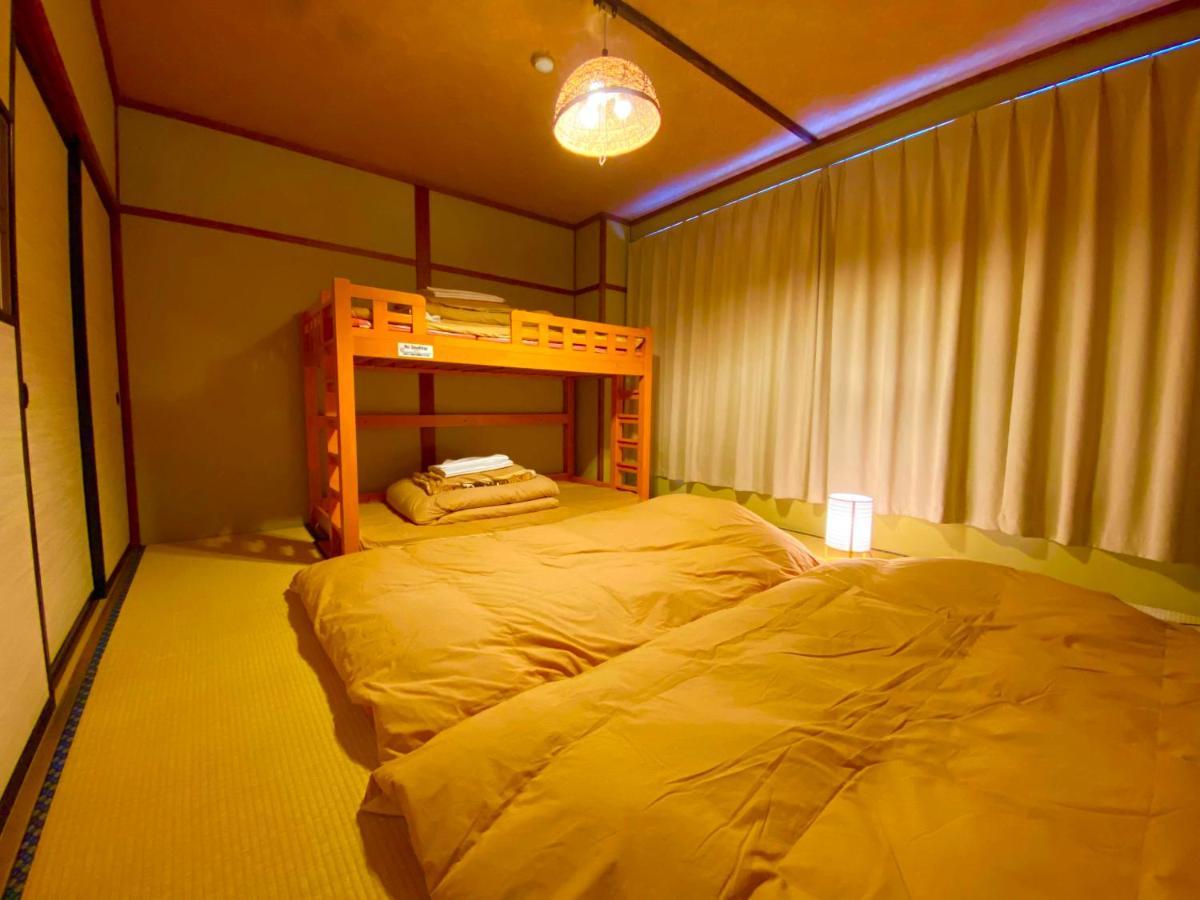J-Hoppers Hida Takayama Guest House Екстер'єр фото