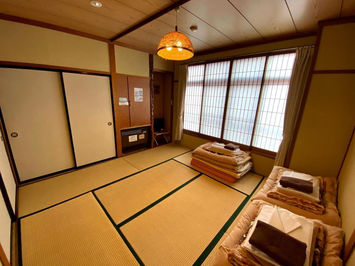 J-Hoppers Hida Takayama Guest House Екстер'єр фото